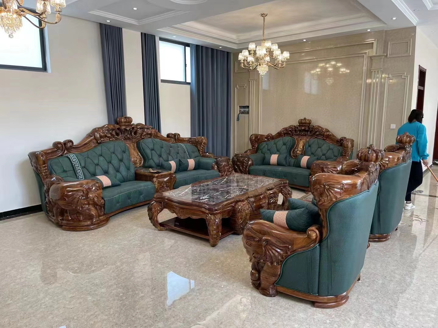 Nội thất gỗ mun – Vẻ đẹp huyền bí và giá trị vượt thời gian